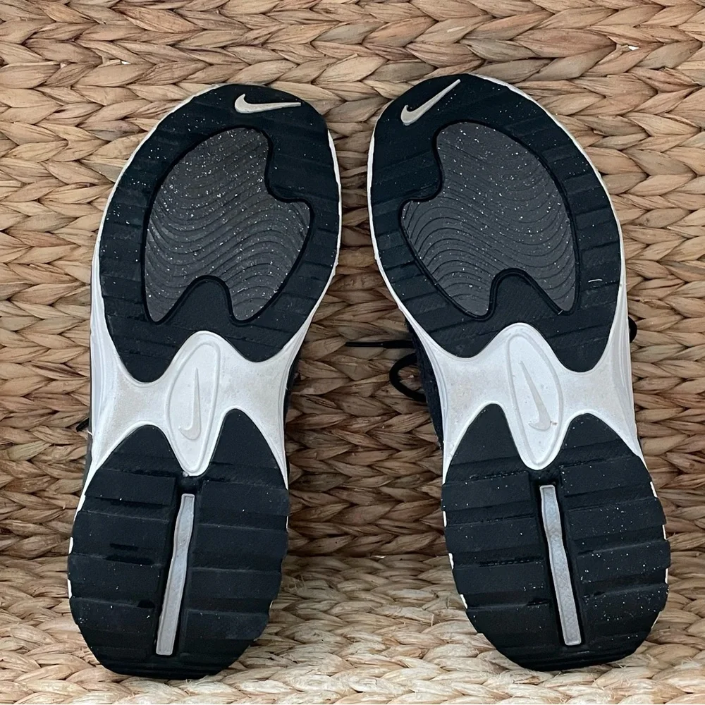 Nike‎ Air Max Bliss Black Gray Womens Size 9